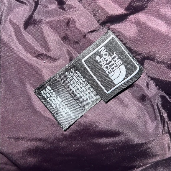 THE NORTH FACE Purple Metallic Down Puffer Vest - Picture 7 of 8